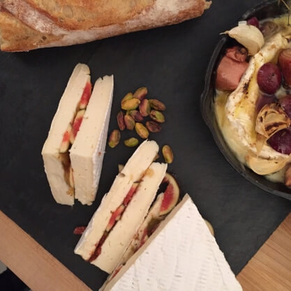 3) A brie "sandwich" stuffed with figs, jam and pistachio